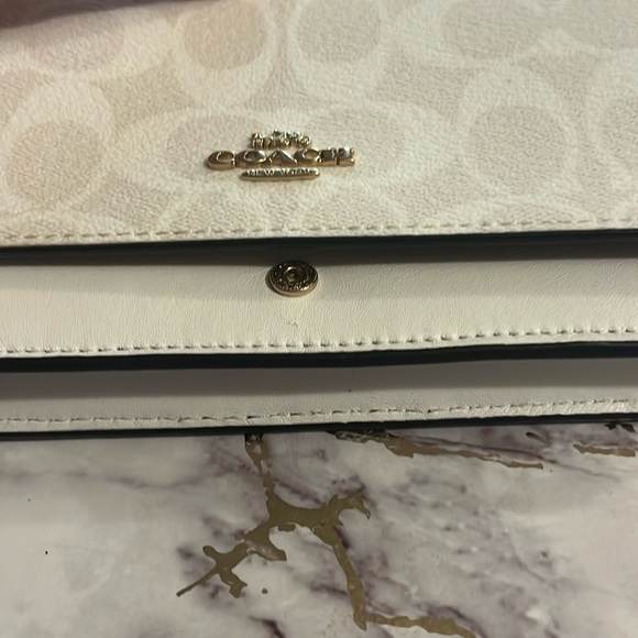 NWOT- Coach Anna Crossbody in signature cream - Picture 2 of 5